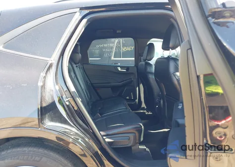 2023 Ford Escape St-Line from USA, damaged, VIN 1FMCU0MN5PUB19667